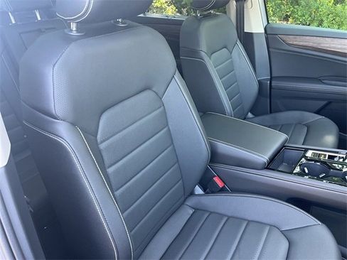 New 2025 Volkswagen Atlas SEL image 28