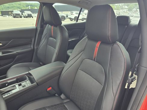 New 2026 Nissan Sentra SR FWD image 12