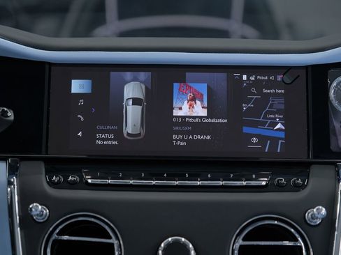 Used 2026 Rolls-Royce Cullinan image 73