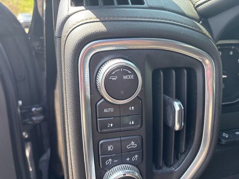 Used 2022 GMC Sierra 1500 AT4 w/ AT4 Premium Package AWD/4WD image 28