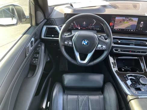 Used 2025 BMW X5 xDrive50e AWD/4WD image 11