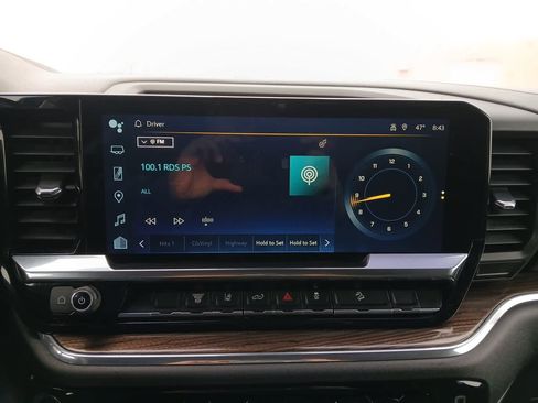 Used 2024 Chevrolet Silverado 2500 LT image 33