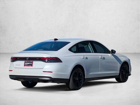 New 2025 Honda Accord SE image 2