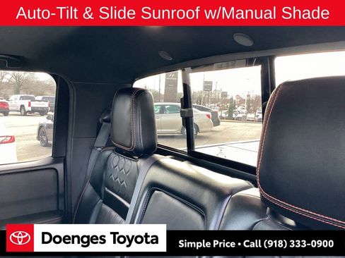 Used 2024 Nissan Frontier PRO-4X w/ Pro Premium Package image 12