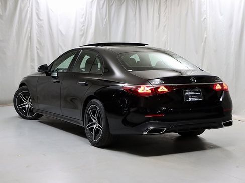 New 2026 Mercedes-Benz E 450 4MATIC Sedan image 9