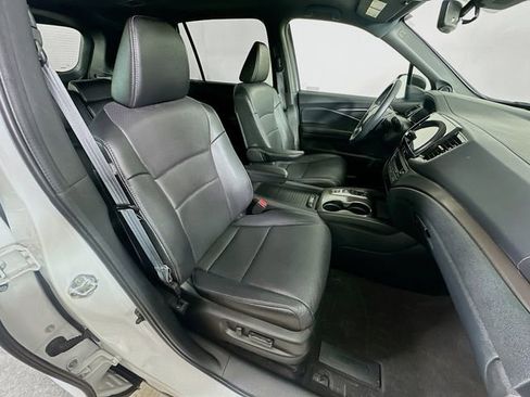 Certified 2023 Honda Passport EX-L image 7