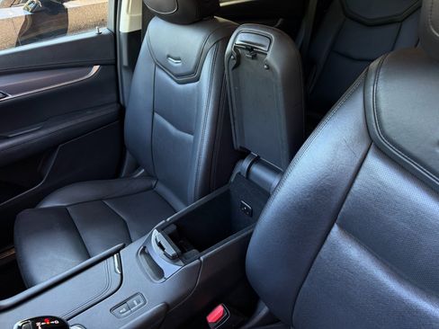 Used 2019 Cadillac XT5 Premium Luxury w/ Driver Assist Package FWD image 18