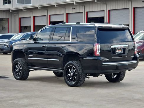 Used 2018 GMC Yukon Denali w/ Denali Ultimate Package AWD/4WD image 4
