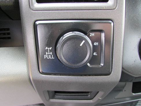 Used 2019 Ford F250 XL w/ Power Equipment Group image 17