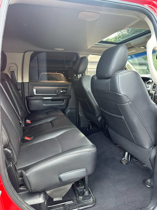 Used 2016 RAM 3500 Laramie w/ Cold Weather Group AWD/4WD image 11