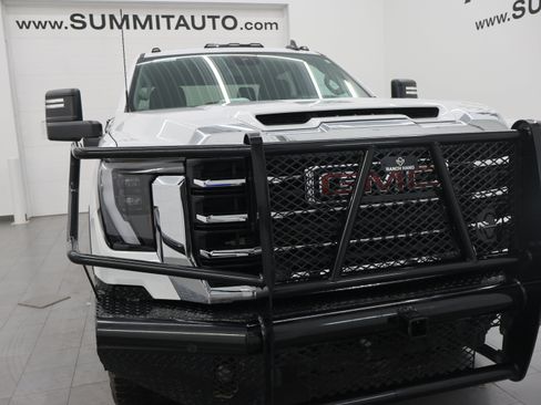 Used 2025 GMC Sierra 3500 SLE w/ SLE Convenience Package AWD/4WD image 22