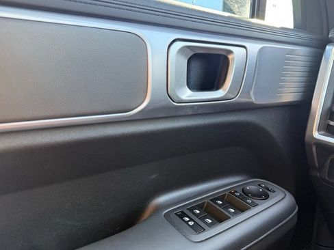 Used 2025 Hyundai Santa Fe XRT AWD/4WD image 11