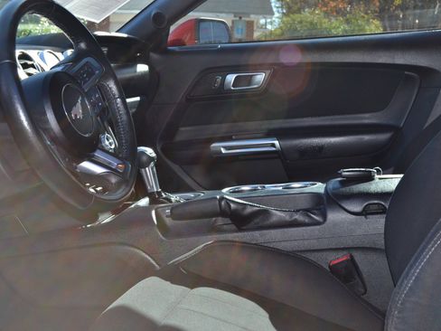 Used 2021 Ford Mustang Coupe image 16