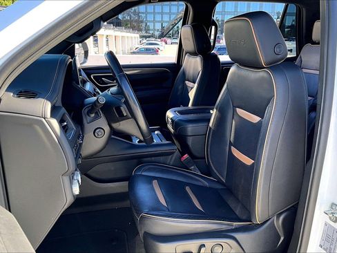 Used 2022 GMC Yukon AT4 image 19
