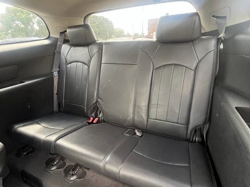 Used 2009 Buick Enclave CXL image 17