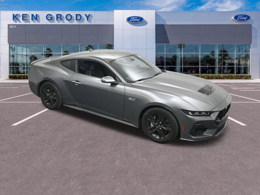 Used 2025 Ford Mustang GT RWD image 12