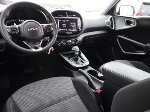 Certified 2023 Kia Soul LX w/ LX Technology Package image 29