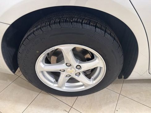 Used 2018 Chevrolet Malibu LS image 19