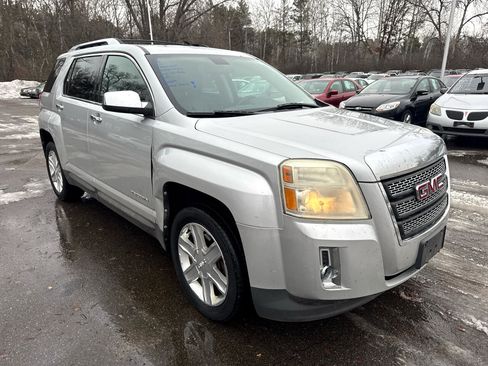 Used 2010 GMC Terrain SLT w/ Cargo Package image 3