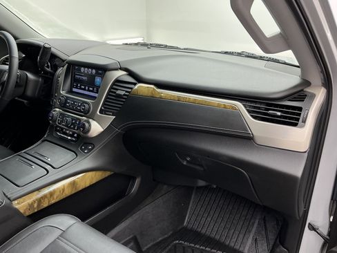 Used 2017 GMC Yukon Denali image 25