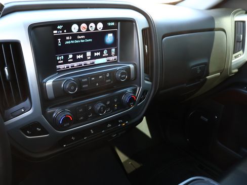 Used 2018 GMC Sierra 1500 SLT w/ SLT Premium Package image 19