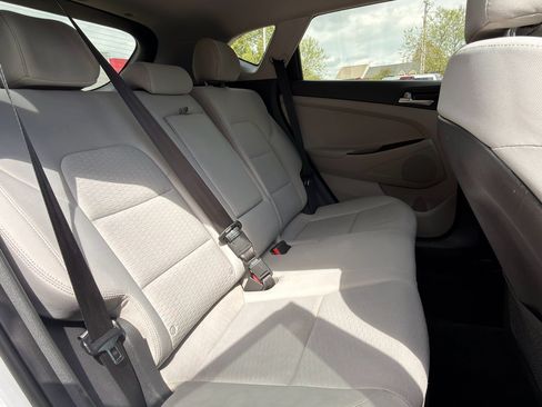 Used 2019 Hyundai Tucson SE image 19