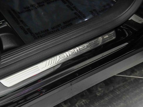 Used 2024 Mercedes-Benz GLA 35 AMG 4MATIC image 24