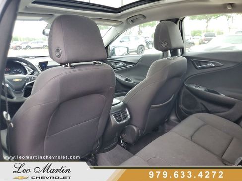 Used 2023 Chevrolet Malibu LT FWD image 9