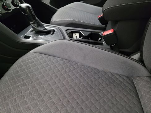 Used 2021 Volkswagen Tiguan S image 26