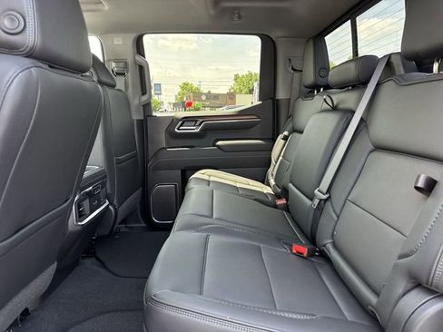 New 2026 GMC Sierra 1500 Denali AWD/4WD image 9
