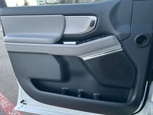 Used 2025 Ford Expedition Max Active image 22