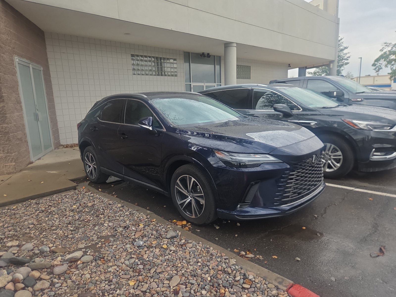 Used 2024 Lexus RX 350 Premium w/ Cold Area Package FWD image 3