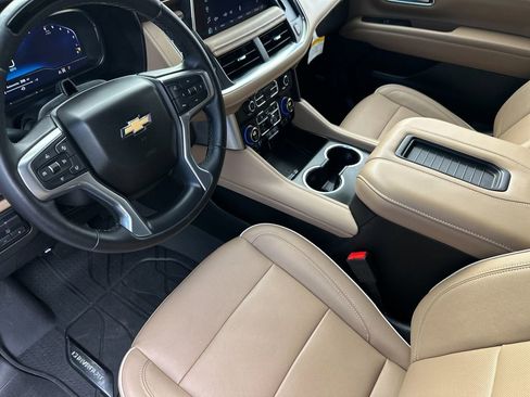 Used 2024 Chevrolet Tahoe Premier w/ Advanced Technology Package image 9