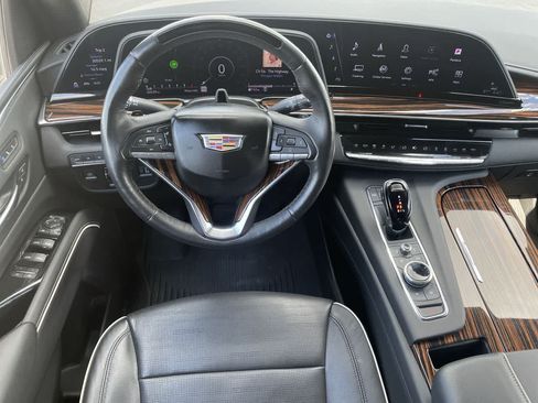 Used 2023 Cadillac Escalade Premium Luxury w/ Performance Package AWD/4WD image 11