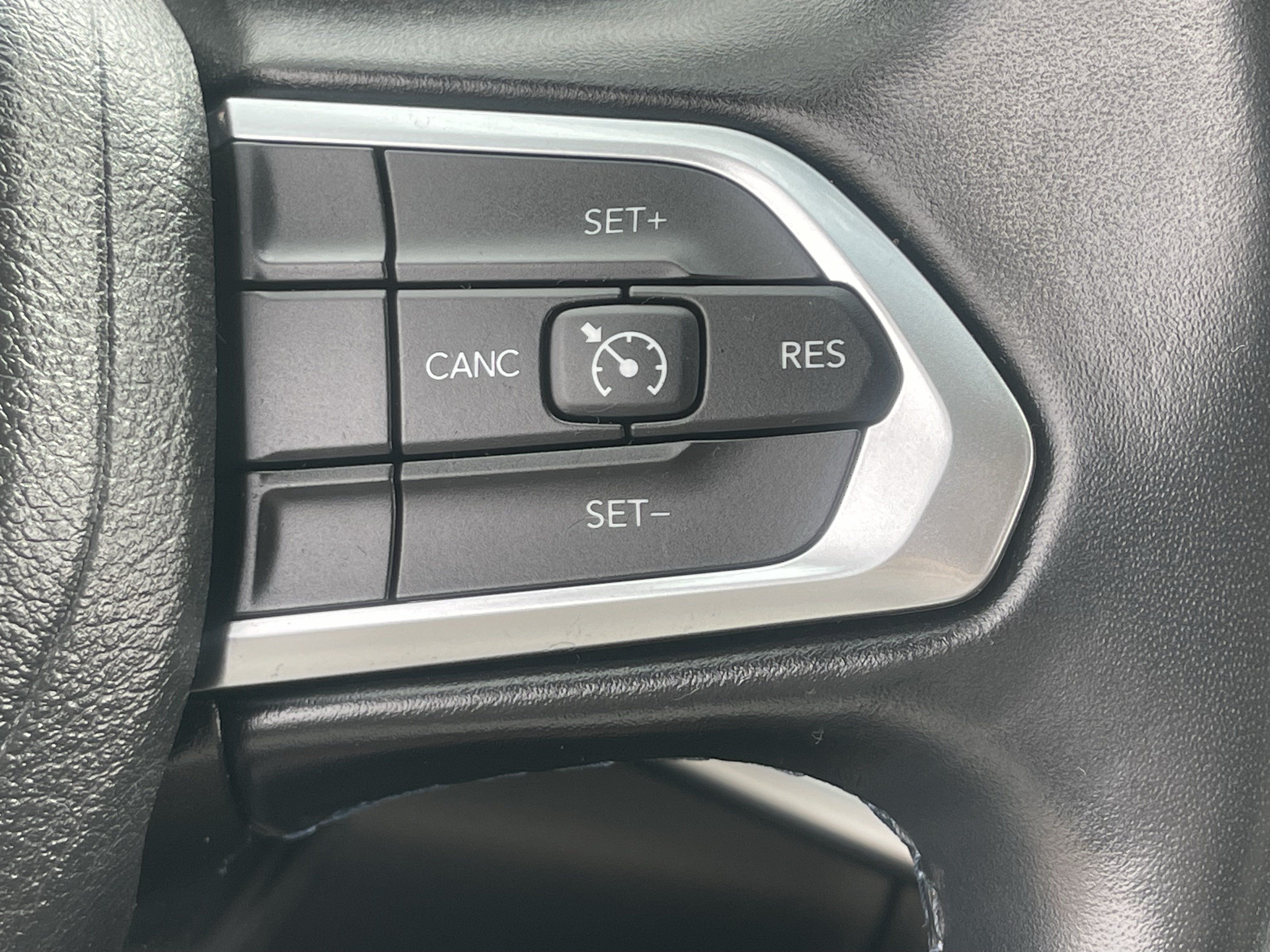Certified 2022 Jeep Compass Latitude w/ Convenience Group AWD/4WD image 21