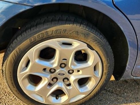 Used 2010 Ford Fusion SE image 28