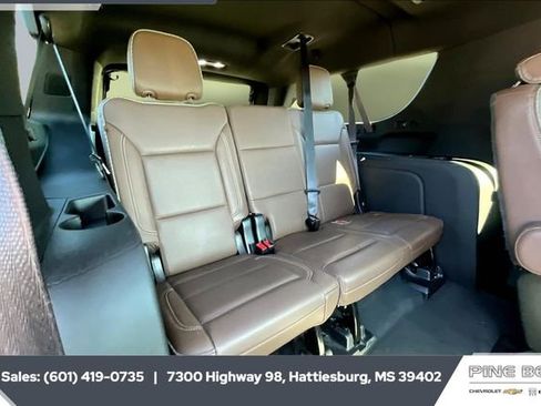 Certified 2022 Chevrolet Suburban High Country image 21