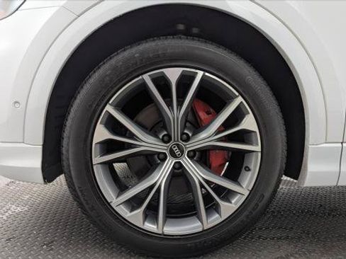 Used 2021 Audi Q8 Premium Plus AWD/4WD image 29