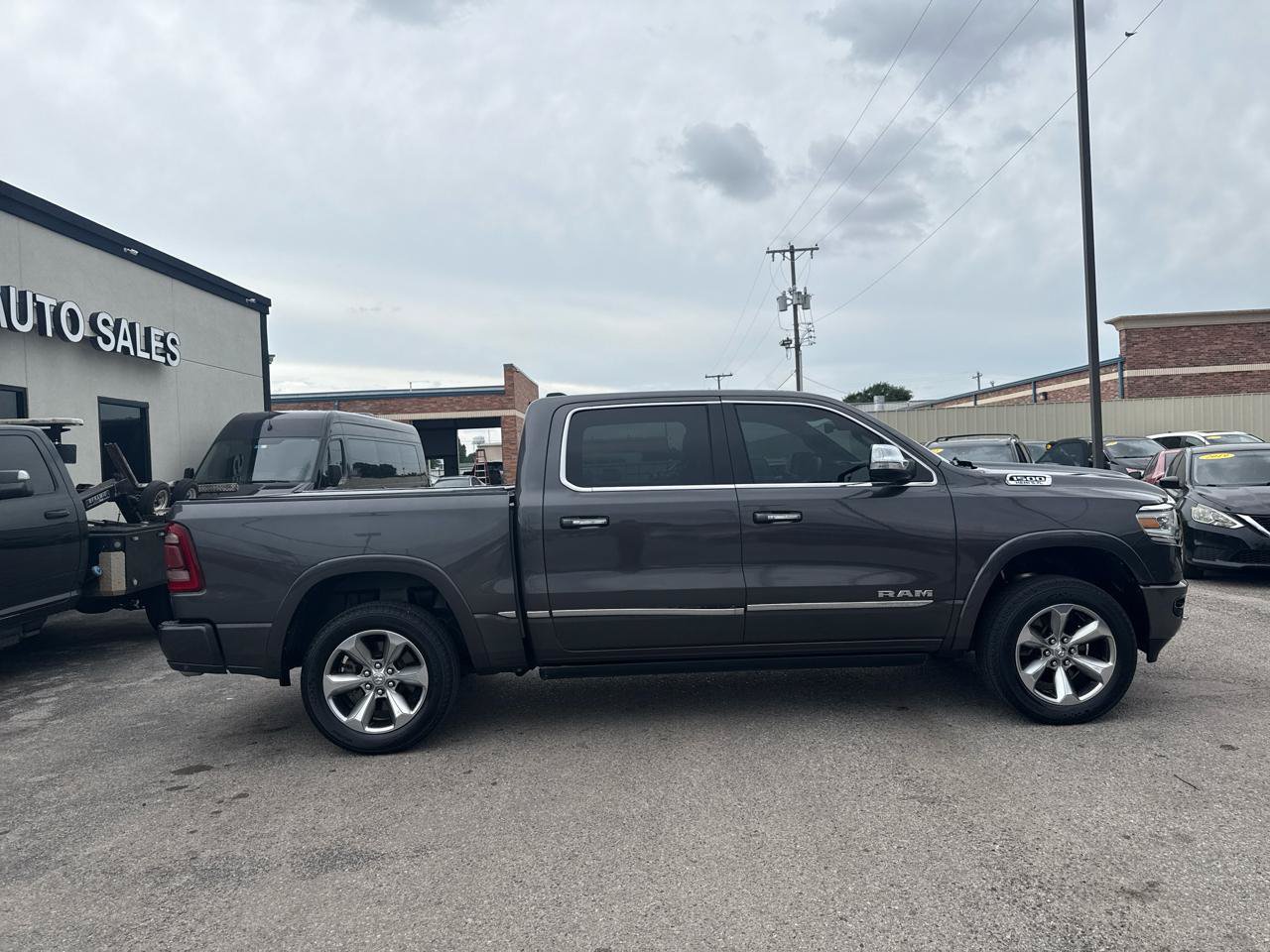 Used 2019 RAM 1500 Limited w/ Advanced Safety Group AWD/4WD image 5
