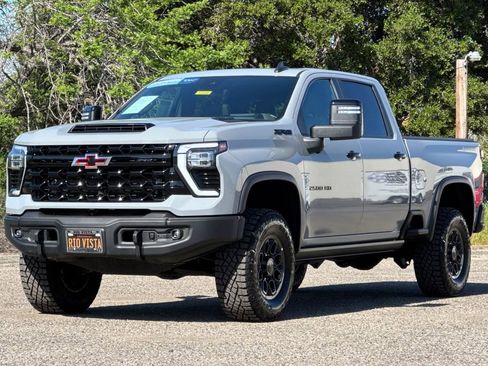 Certified 2024 Chevrolet Silverado 2500 ZR2 w/ ZR2 Bison Edition AWD/4WD image 8
