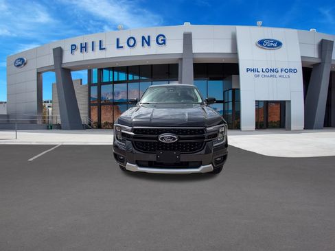 Used 2025 Ford Ranger Lariat w/ FX4 Off-Road Package AWD/4WD image 10