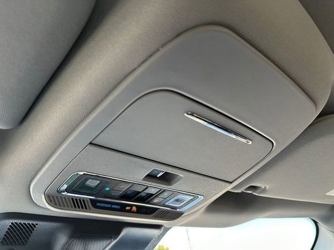 Used 2022 Ford F150 Lariat image 27