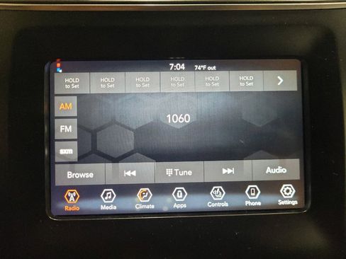 Used 2021 Jeep Cherokee Latitude Plus AWD/4WD image 25