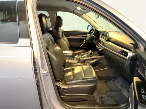 Used 2020 Kia Telluride LX AWD/4WD image 28
