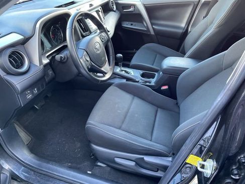 Used 2016 Toyota RAV4 XLE image 12