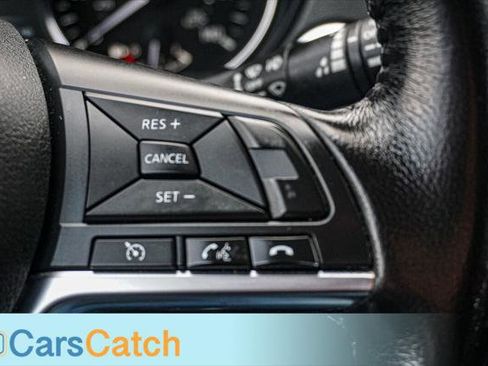 Used 2017 Nissan Rogue SL image 33