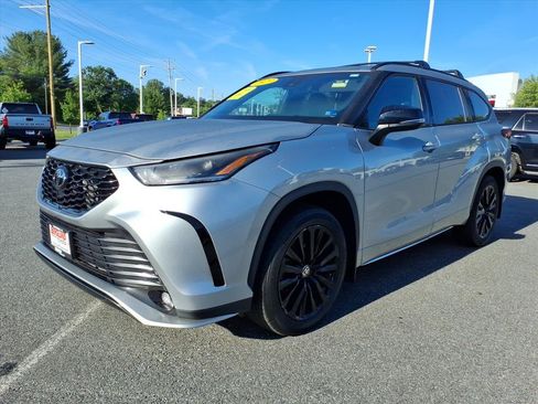 Used 2023 Toyota Highlander XSE AWD/4WD image 14