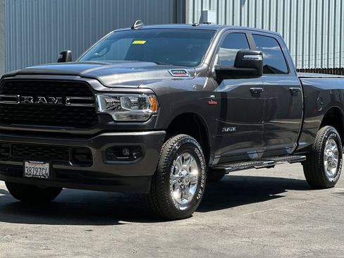 Used 2024 RAM 2500 Big Horn w/ Sport Appearance Package AWD/4WD image 8
