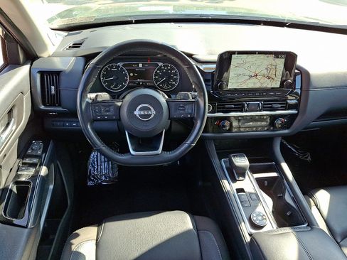 Certified 2023 Nissan Pathfinder SL w/ SL Premium Package image 11