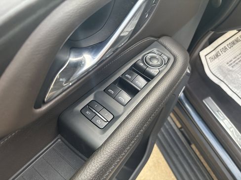 Used 2021 GMC Yukon Denali w/ Denali Premium Package image 15